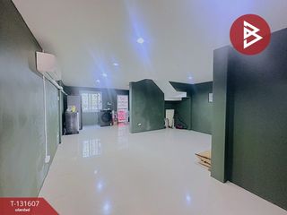 Casa adosada en venta de 3 habitaciones en Mueang Nakhon Pathom, Nakhon Pathom