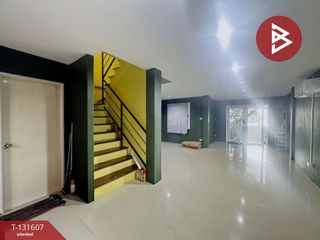 Casa adosada en venta de 3 habitaciones en Mueang Nakhon Pathom, Nakhon Pathom