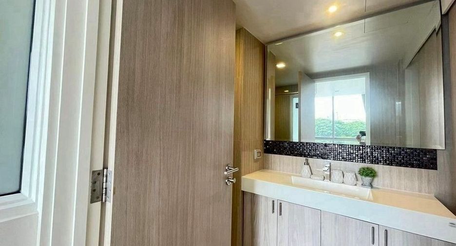 For rent 1 bed condo in Watthana, Bangkok