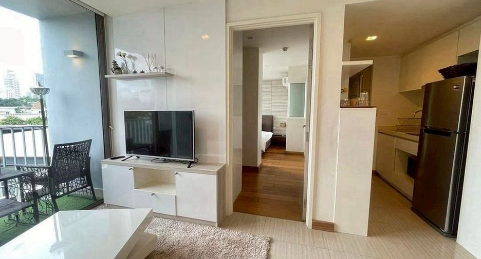 For rent 1 bed condo in Watthana, Bangkok