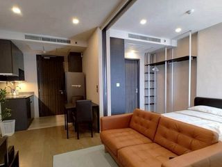 À louer 1 chambre condo à Huai Khwang, Bangkok