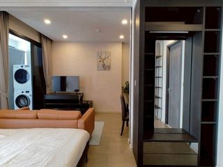 À louer 1 chambre condo à Huai Khwang, Bangkok