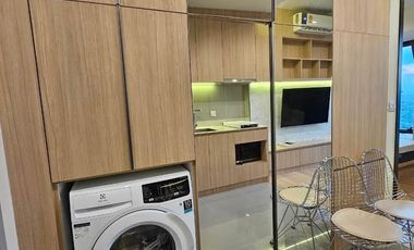 For rent and for sale 1 bed condo in Phaya Thai, Bangkok