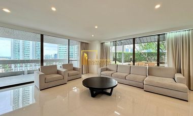 For rent 4 bedrooms apartment in Khlong Toei, Bangkok