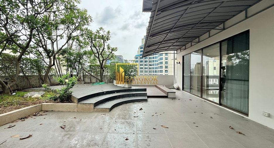 For rent 4 bedrooms apartment in Khlong Toei, Bangkok