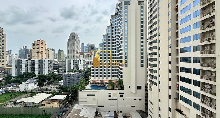 For rent 4 bedrooms apartment in Khlong Toei, Bangkok