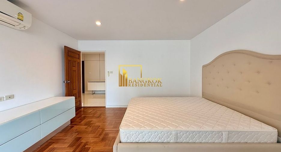 For rent 4 bedrooms apartment in Khlong Toei, Bangkok