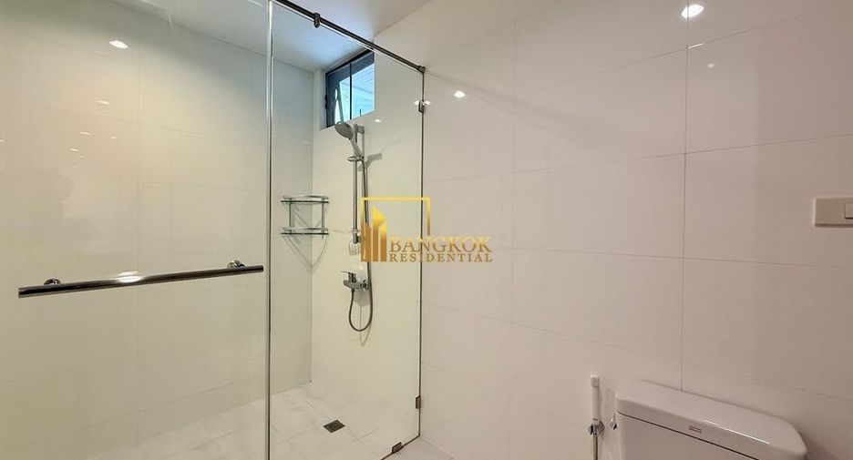 For rent 4 bedrooms apartment in Khlong Toei, Bangkok