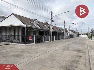 出售 2 卧室 联排别墅 在 Phan Thong, Chon Buri