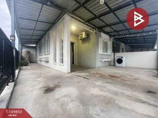 出售 2 卧室 联排别墅 在 Phan Thong, Chon Buri