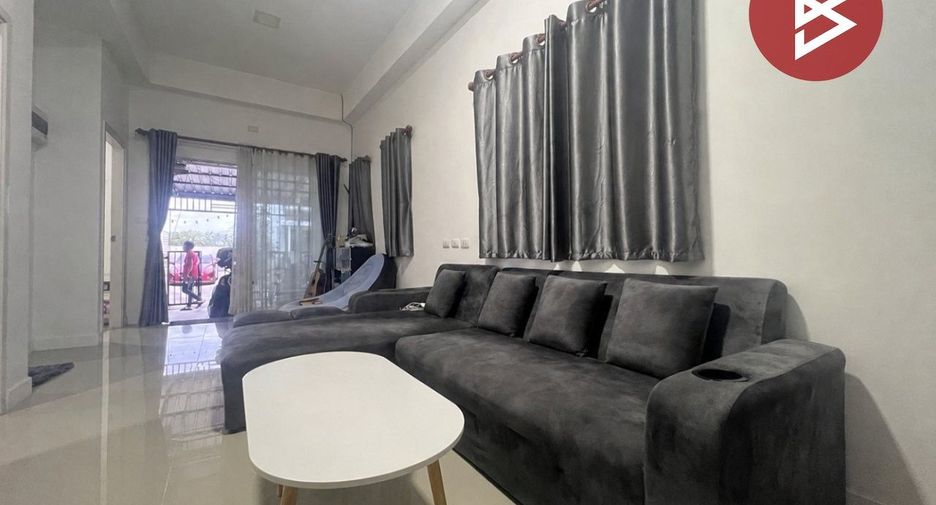 出售 2 卧室 联排别墅 在 Phan Thong, Chon Buri