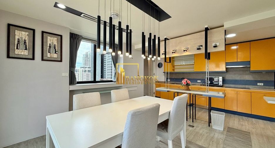 For rent 2 bedrooms condo in Watthana, Bangkok