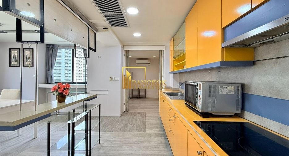 For rent 2 bedrooms condo in Watthana, Bangkok