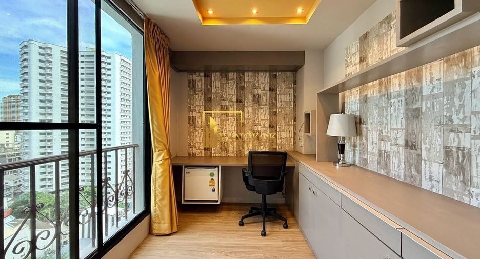 For rent 2 bedrooms condo in Watthana, Bangkok