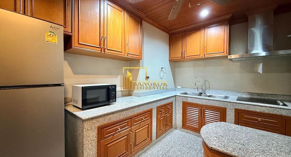 À louer 3 chambres appartement à Din Daeng, Bangkok