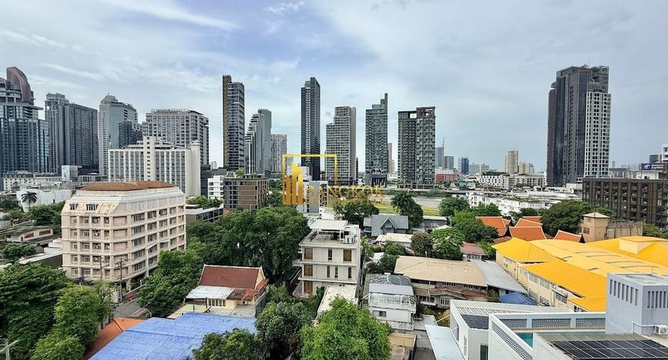 À louer 3 chambres appartement à Din Daeng, Bangkok