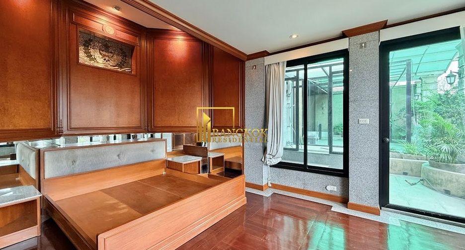 À louer 3 chambres appartement à Din Daeng, Bangkok