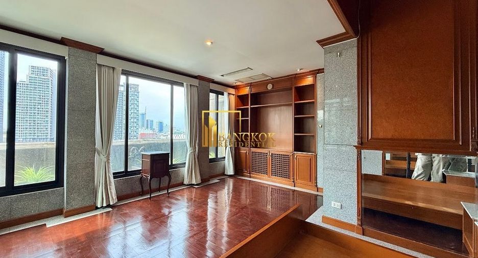 À louer 3 chambres appartement à Din Daeng, Bangkok