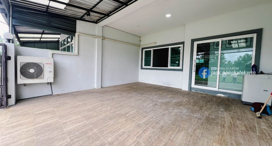 For sale 3 bedrooms house in Mueang Sa Kaeo, Sa Kaeo