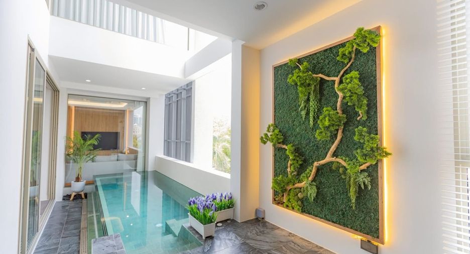 Haus zur Miete und zum Kauf mit 3 Zimmer in Bueng Kum, Bangkok