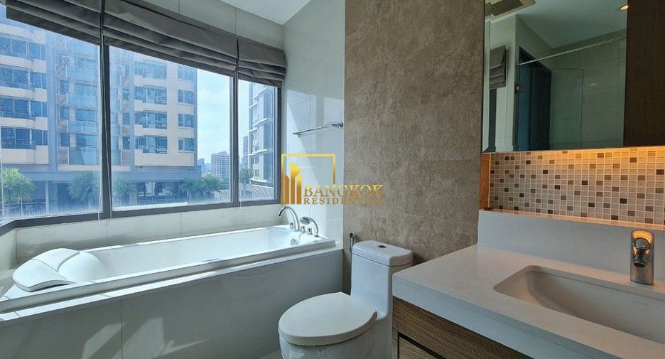 For rent 2 bedrooms condo in Khlong Toei, Bangkok