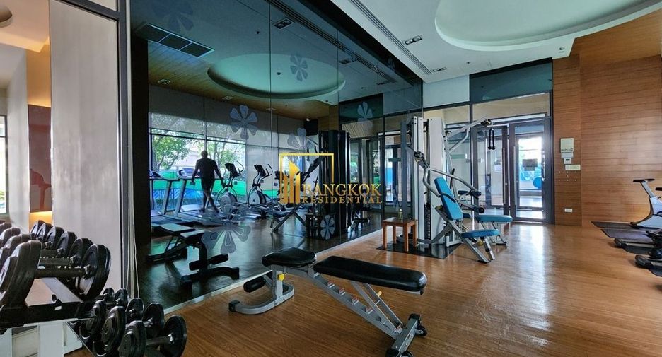 For rent 2 bedrooms condo in Khlong Toei, Bangkok