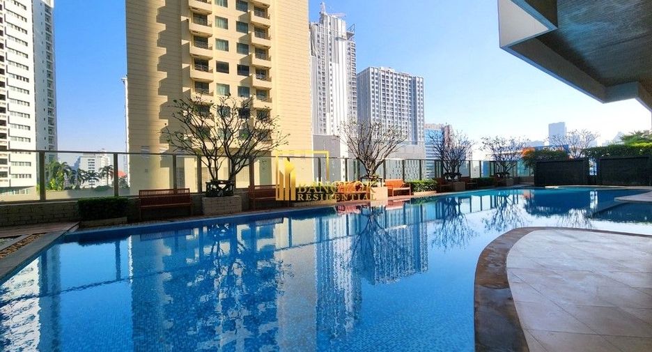 For rent 2 bedrooms condo in Khlong Toei, Bangkok