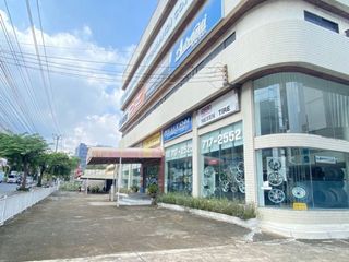 À louer et à vendre 10 chambres local commercial à Suan Luang, Bangkok