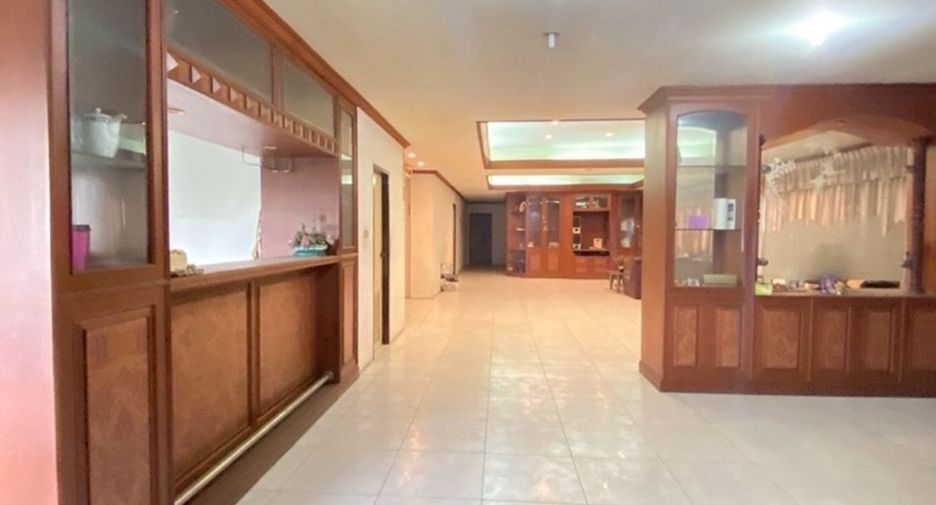 À louer et à vendre 10 chambres local commercial à Suan Luang, Bangkok