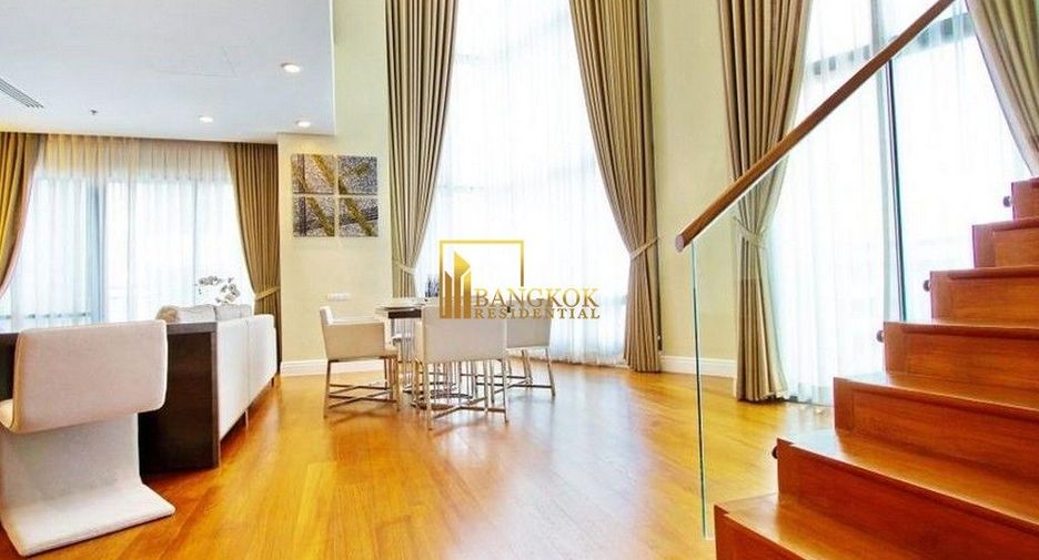 For rent 3 bedrooms condo in Khlong Toei, Bangkok