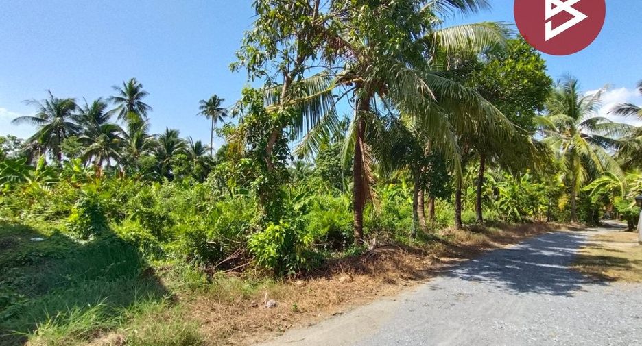 Terreno en venta en Sam Phran, Nakhon Pathom