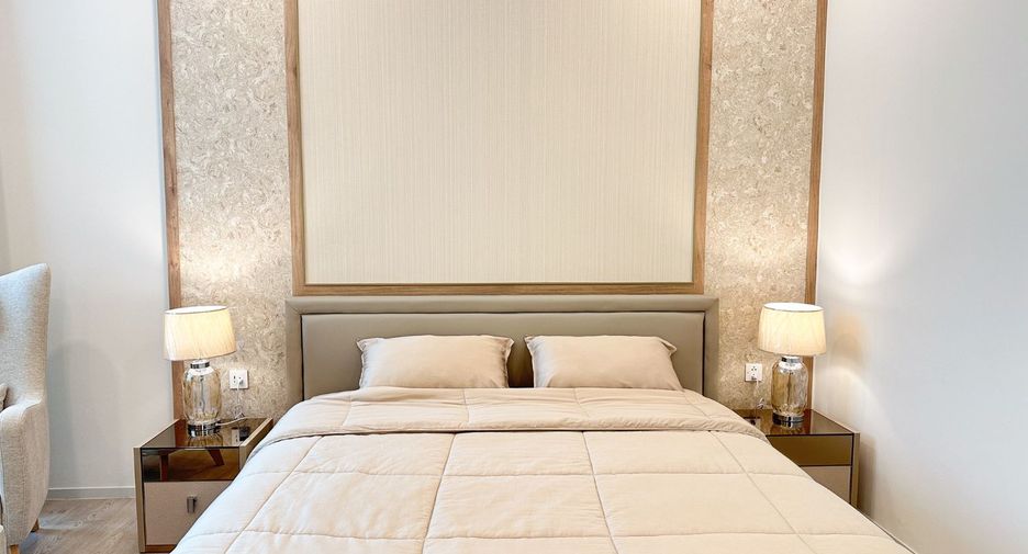 Haus zur Miete und zum Kauf mit 4 Zimmer in Saphan Sung, Bangkok