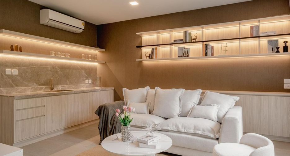 Haus zur Miete und zum Kauf mit 4 Zimmer in Saphan Sung, Bangkok