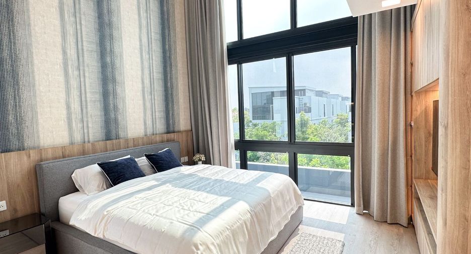 Haus zur Miete und zum Kauf mit 4 Zimmer in Saphan Sung, Bangkok