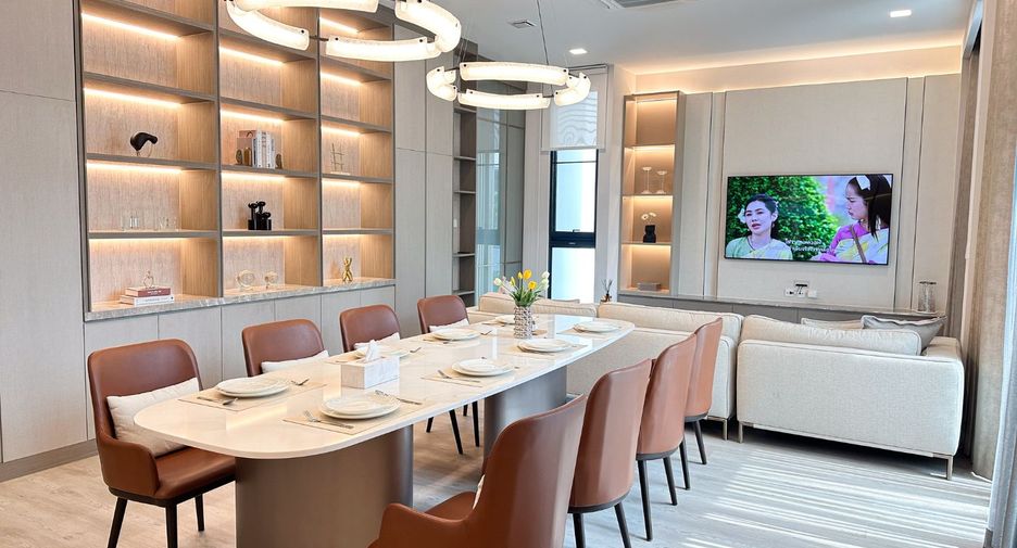 Haus zur Miete und zum Kauf mit 4 Zimmer in Saphan Sung, Bangkok