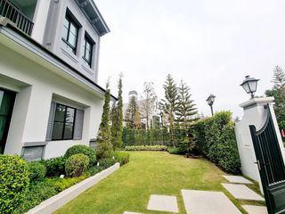 Haus zur Miete und zum Kauf mit 5 Zimmer in Saphan Sung, Bangkok