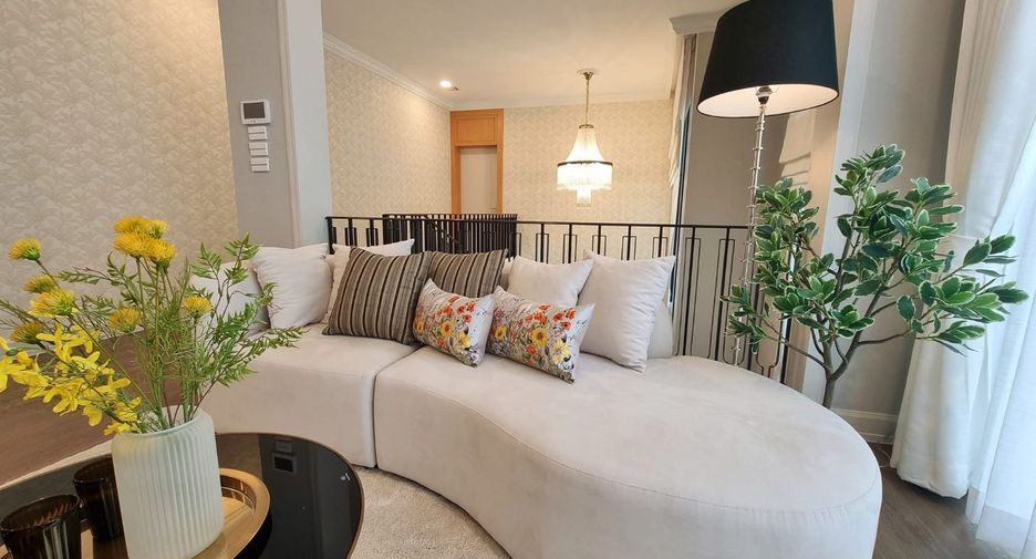 Haus zur Miete und zum Kauf mit 5 Zimmer in Saphan Sung, Bangkok