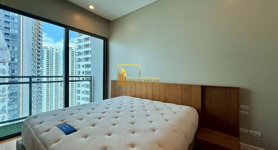 For rent 3 bedrooms condo in Khlong Toei, Bangkok