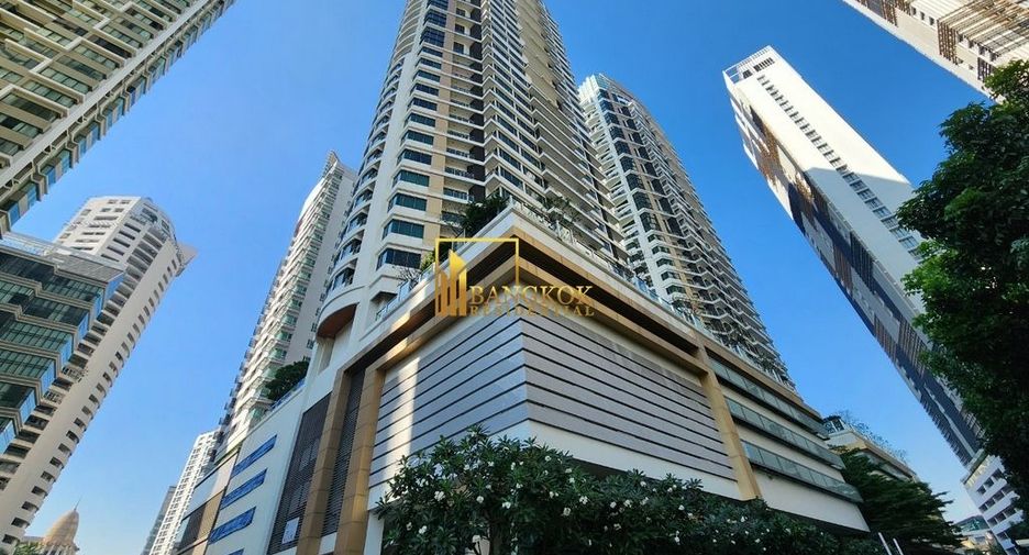 For rent 3 bedrooms condo in Khlong Toei, Bangkok
