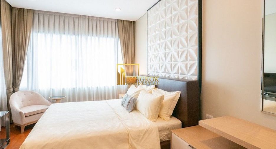 For rent 3 bedrooms condo in Khlong Toei, Bangkok