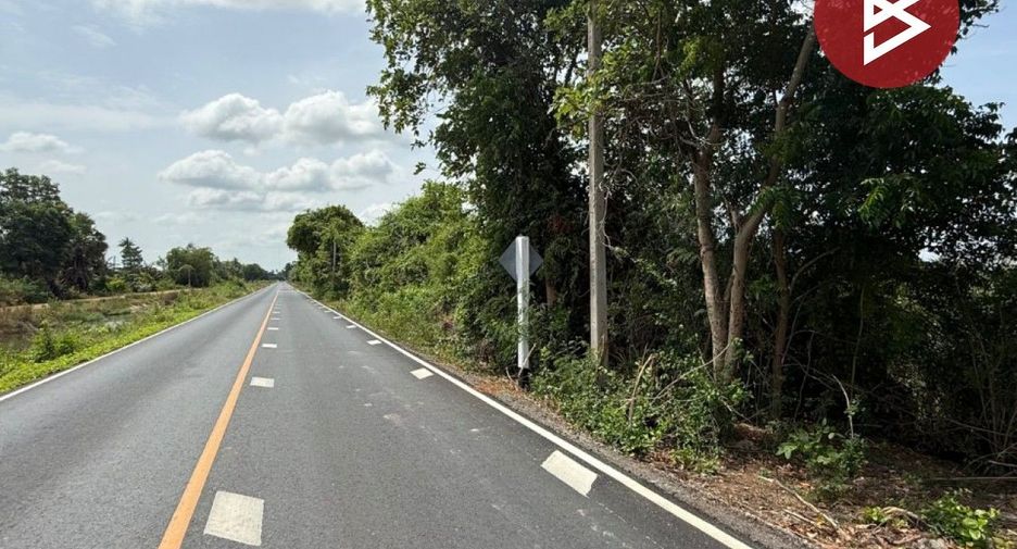 À vendre terrain à Mueang Nakhon Pathom, Nakhon Pathom