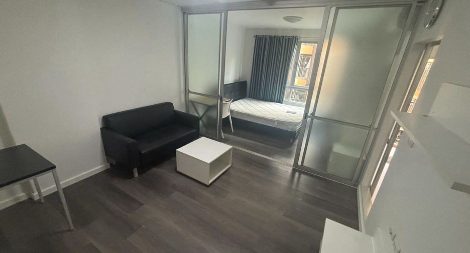 For sale 1 Beds condo in Khlong Luang, Pathum Thani