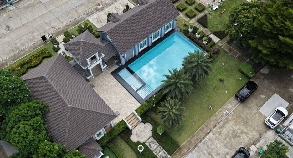 Casa adosada en venta de 4 habitaciones en Chom Thong, Bangkok