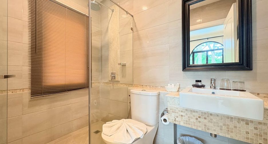 For rent 3 bedrooms villa in Huay Yai, Pattaya