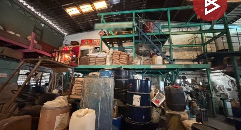 For sale warehouse in Mueang Samut Prakan, Samut Prakan