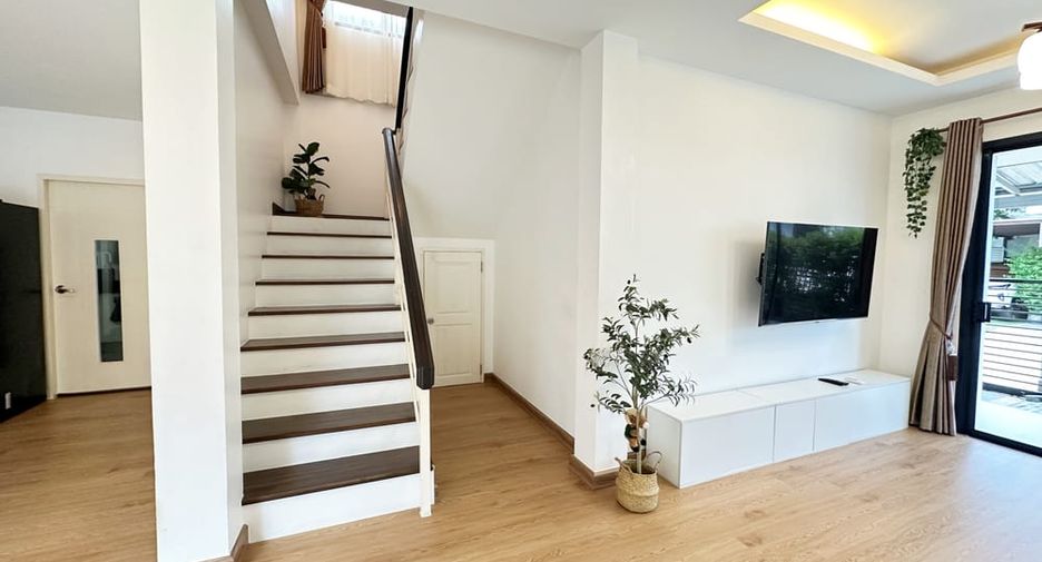 For sale 3 bedrooms house in Bang Lamung, Chonburi