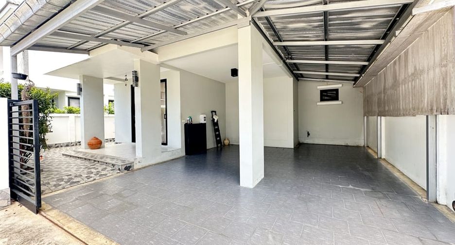 For sale 3 bedrooms house in Bang Lamung, Chonburi