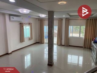 À vendre 3 chambres maison à Krathum Baen, Samut Sakhon
