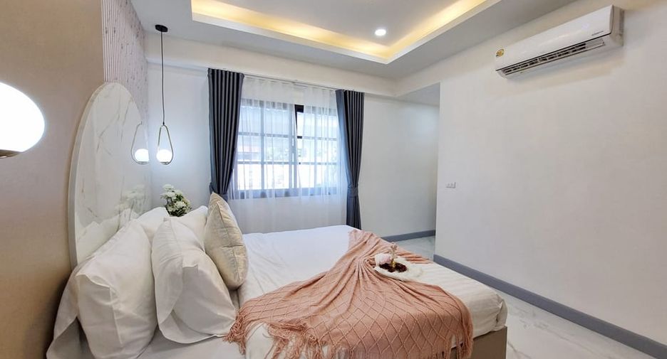 Villa en venta de 4 habitaciones en Bang Lamung, Chonburi