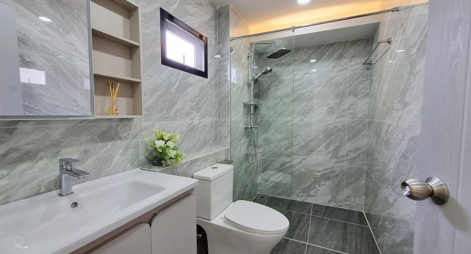 Villa en venta de 4 habitaciones en Bang Lamung, Chonburi